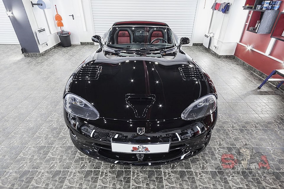 Детейлинг Dodge Viper. Полировка и защита керамикой