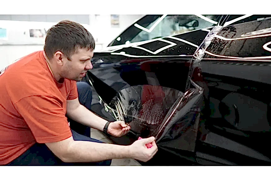 Оклейка авто антигравийной пленкой, детейлинг центр SA CarLounge в Москве