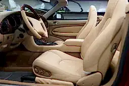 Перетяжка элементов салона автомобиля