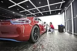 Профессиональная полировка крыла автомобиля