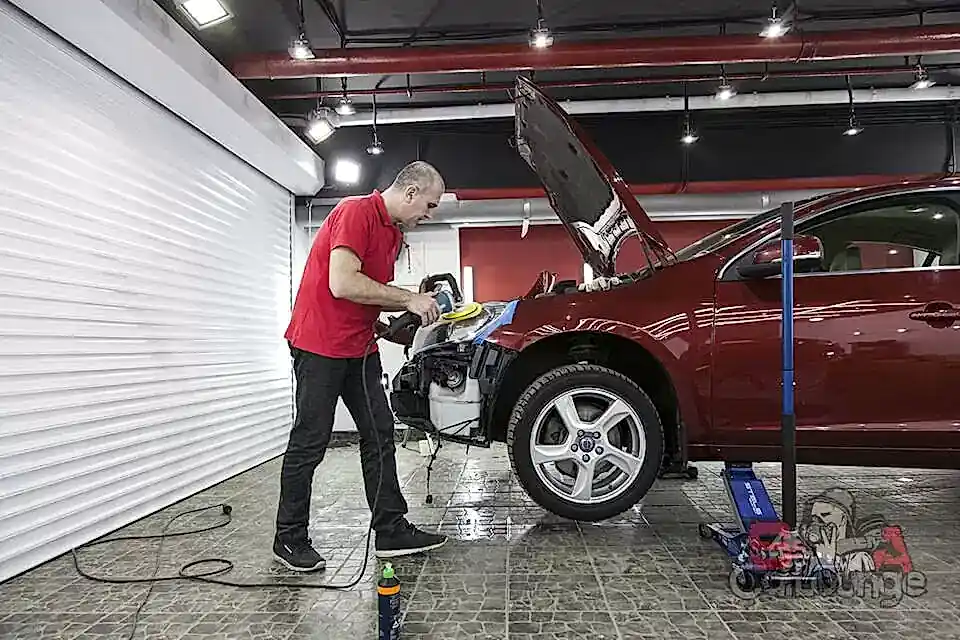 Чистка фар с разбором. Решение проблемы с запотеванием фары Volvo S60