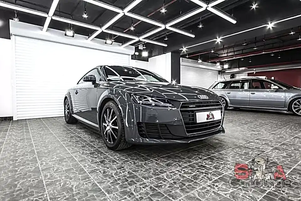 Восстановительная полировка и защита ЛКП кварцевым покрытием Cquartz UK Audi TT 8S