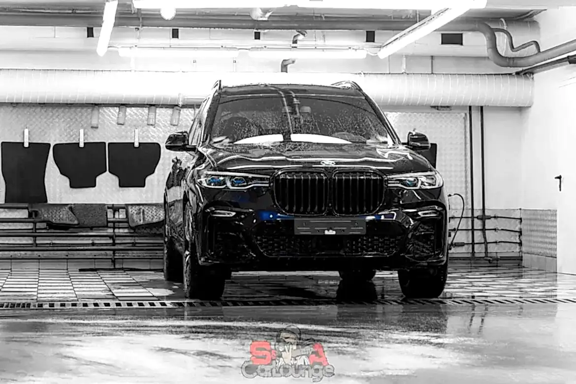 Комплексная мойка ЛКП и салона авто | Автомойка рядом: цены в Москве