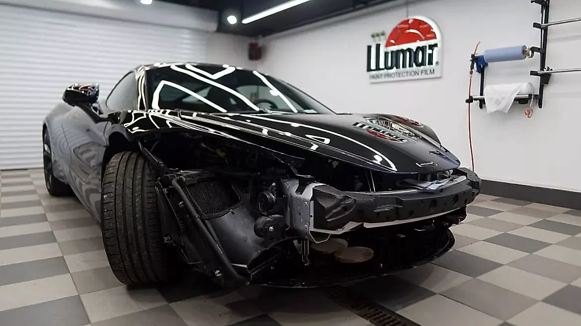 Оклейка Антигравийной Пленкой в SA CarLounge: Защитите Ваш McLaren 720sLaren антигравийной пленкой