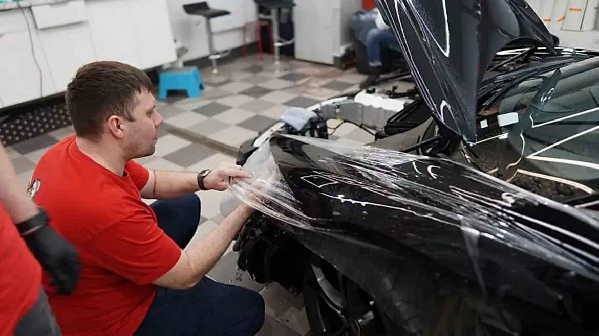 Оклейка Антигравийной Пленкой в SA CarLounge: Защитите Ваш McLaren 720sLaren антигравийной пленкой
