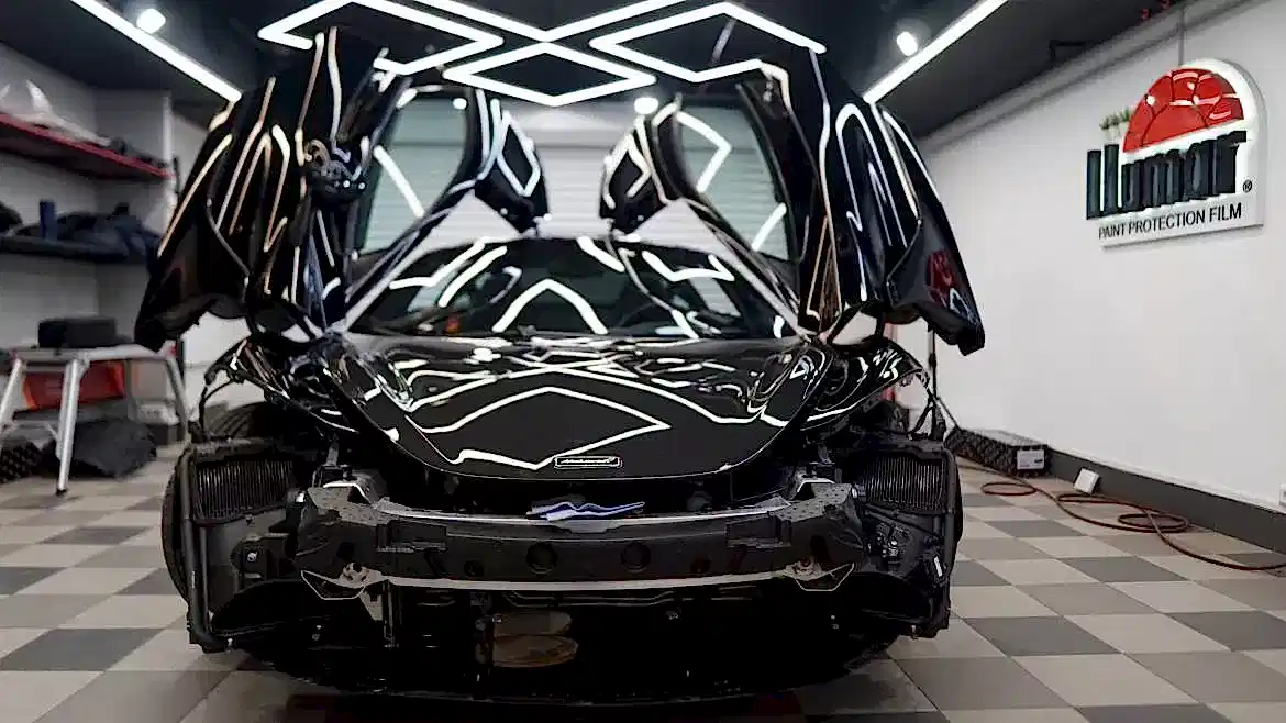 Оклейка Антигравийной Пленкой в SA CarLounge: Защитите Ваш McLaren 720sLaren антигравийной пленкой