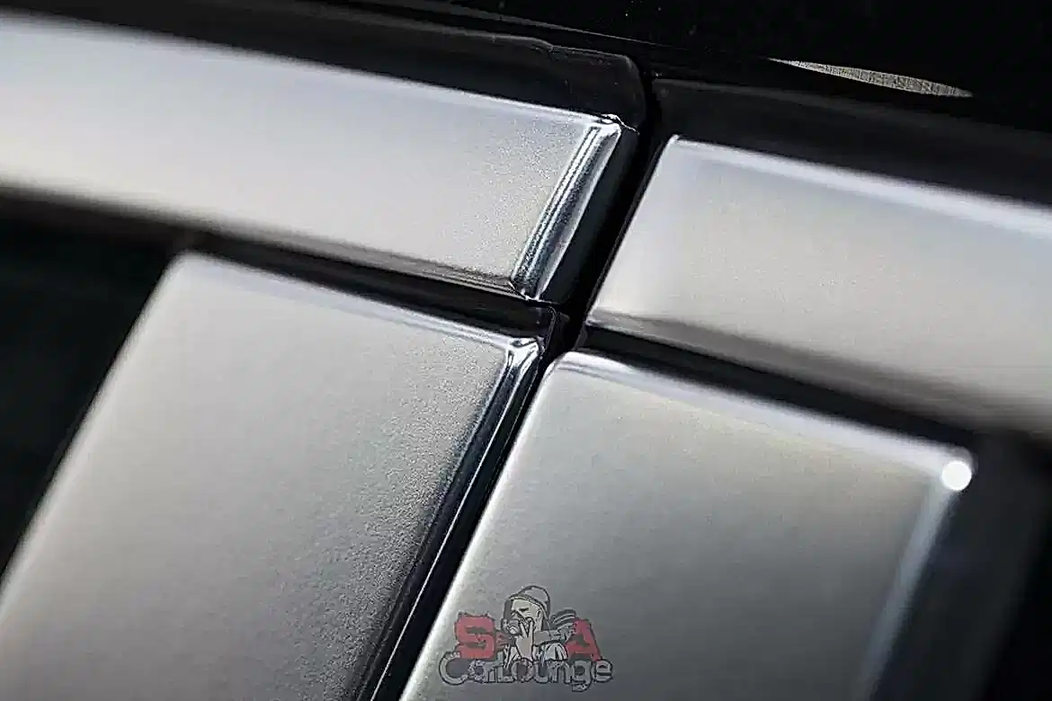 Восстановление молдингов Maybach