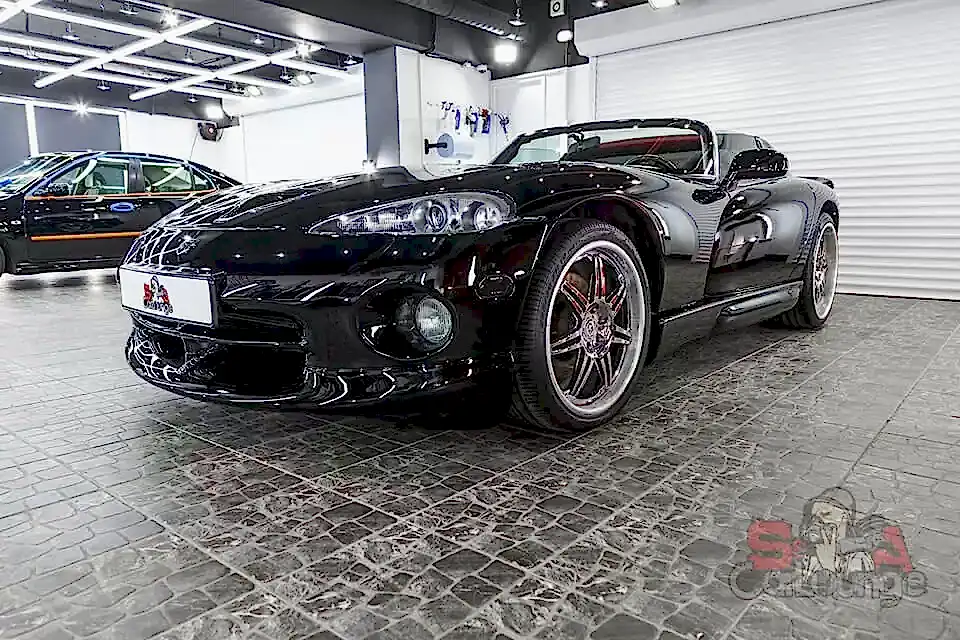 Детейлинг Dodge Viper. Полировка и защита керамикой